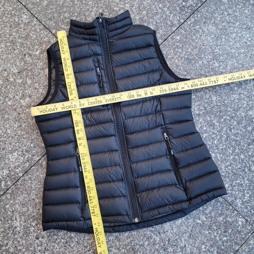 Elevate down vest - image 2